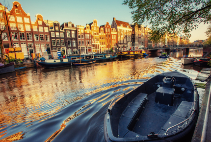 Eurostar will be pulling into Amsterdam as of 2016   