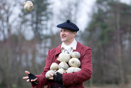 Haggis hurling is part of the Burns Night celebrations in Ayr
