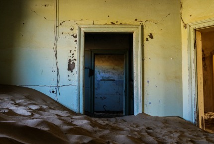 The sands of time are swallowing up Lüderitz and Kolmanskop