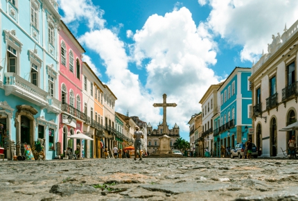 Salvador: 2,000 murders a year but lovely historic centre