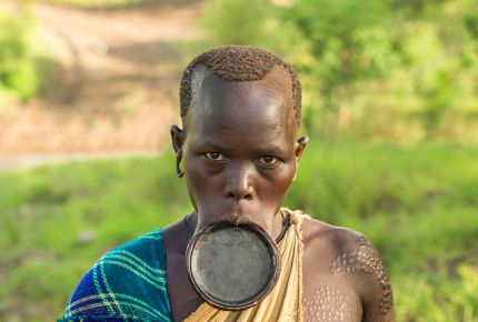 Mursi people: has tourism prolonged lip mutilation or preserved it? 