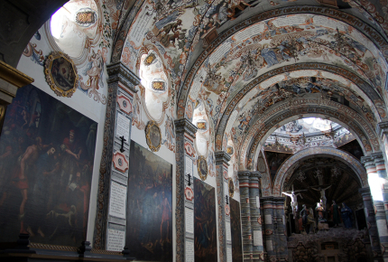 The ceiling of the Atotonilco draws comparisons with the Sistine Chapel