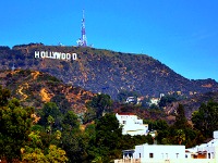 Hollywood stars like to hike in the hills