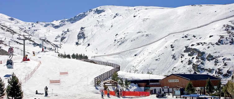 Ski down to Pradollano