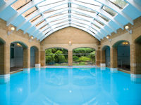 The pool of Ettington Park Hotel 