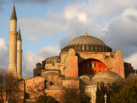 Be impressed by Istanbul's Byzantine churches and Ottoman mosques