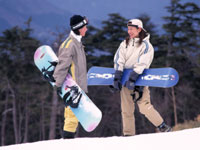 Snowboarders © JNTO