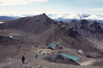 Tongariro Crossing, New Zealand © Bruce Logan