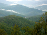 Misty Valley_Blue Ridge Mountains © www.123rf.com_Thomas Takacs