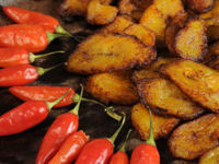 Peppers and fried banana © www.123rf.com_Roxana Gonzalez