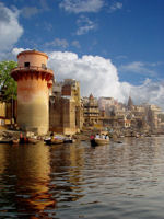 Ganges river in Varanasi © Vladislav Lebedinski / www.123.rf.com