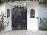 Traditional Tunisian door © Creative Commons / Tijani59