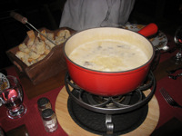 Fondue at Les Vieilles Luges © WTG / Coralie Modschiedler