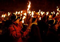 Torchlight procession, Edinburgh © Creative Commons / rubyd