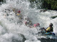 Hold on tight when you raft the Nile © Creative Commons / Graham Racher