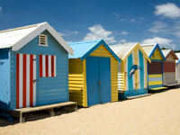 Frinton-on-Sea beach huts © Creative Commons / solus