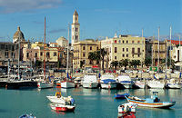 Old port and harbour, Bari, Puglia © Fototeca ENIT / Vito Arcomano