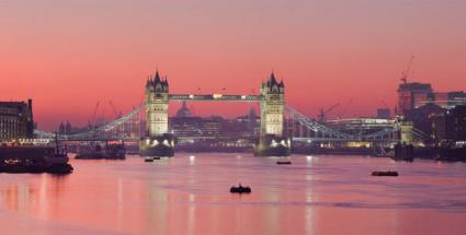Enjoy a Mother's Day cruise on the Thames © Creative Commons / Trodel