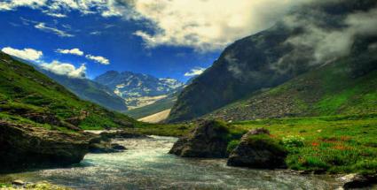 Marvel at the lush Spiti Valley, India © Creative Commons / Bo 3alwa