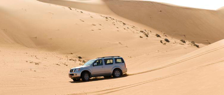 Enjoy a jeep safari in Oman's Wahiba desert