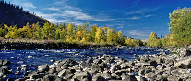The Naches River provides excellent oppertunities for canoeing and walking beside