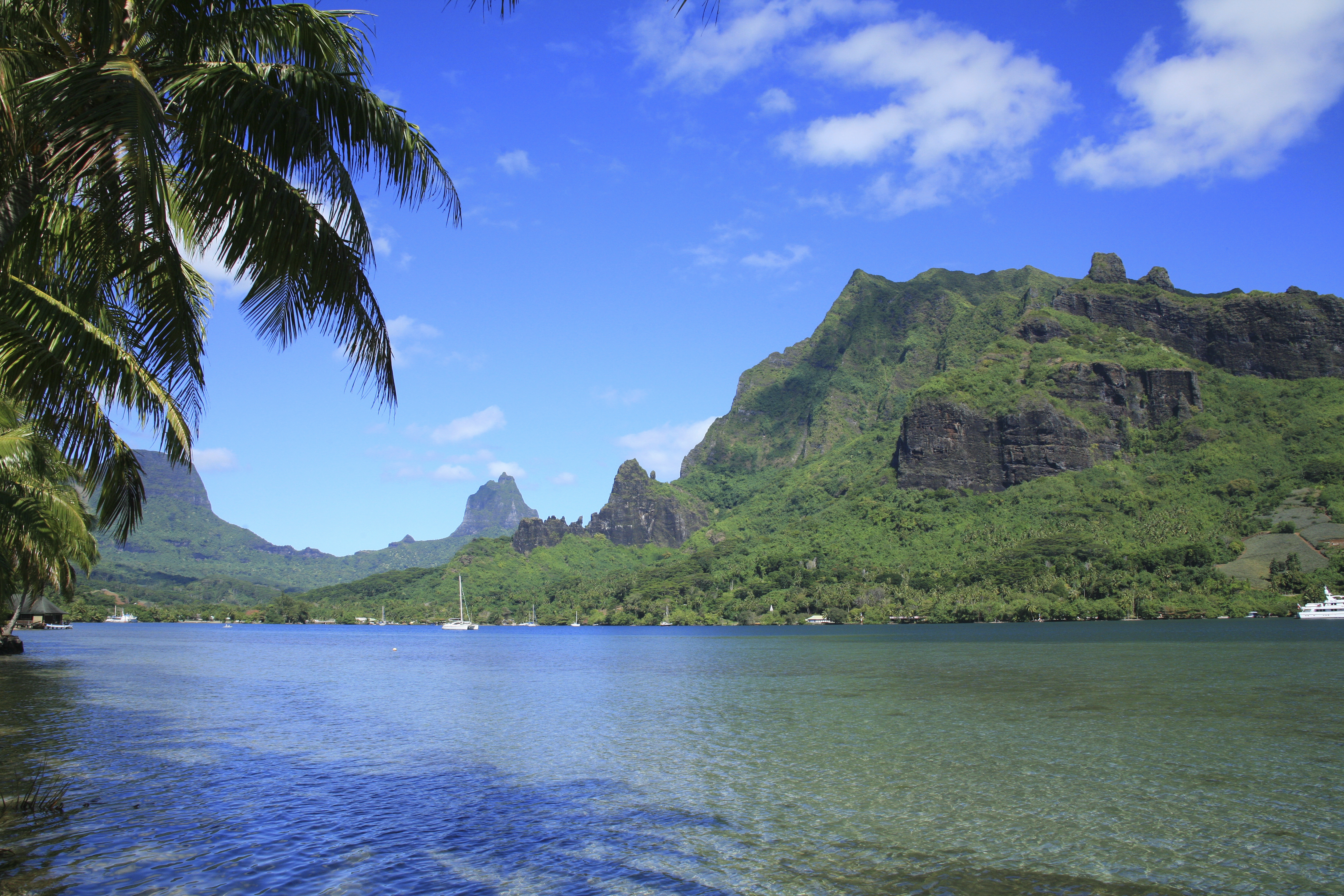 Cook's Bay, Tahiti