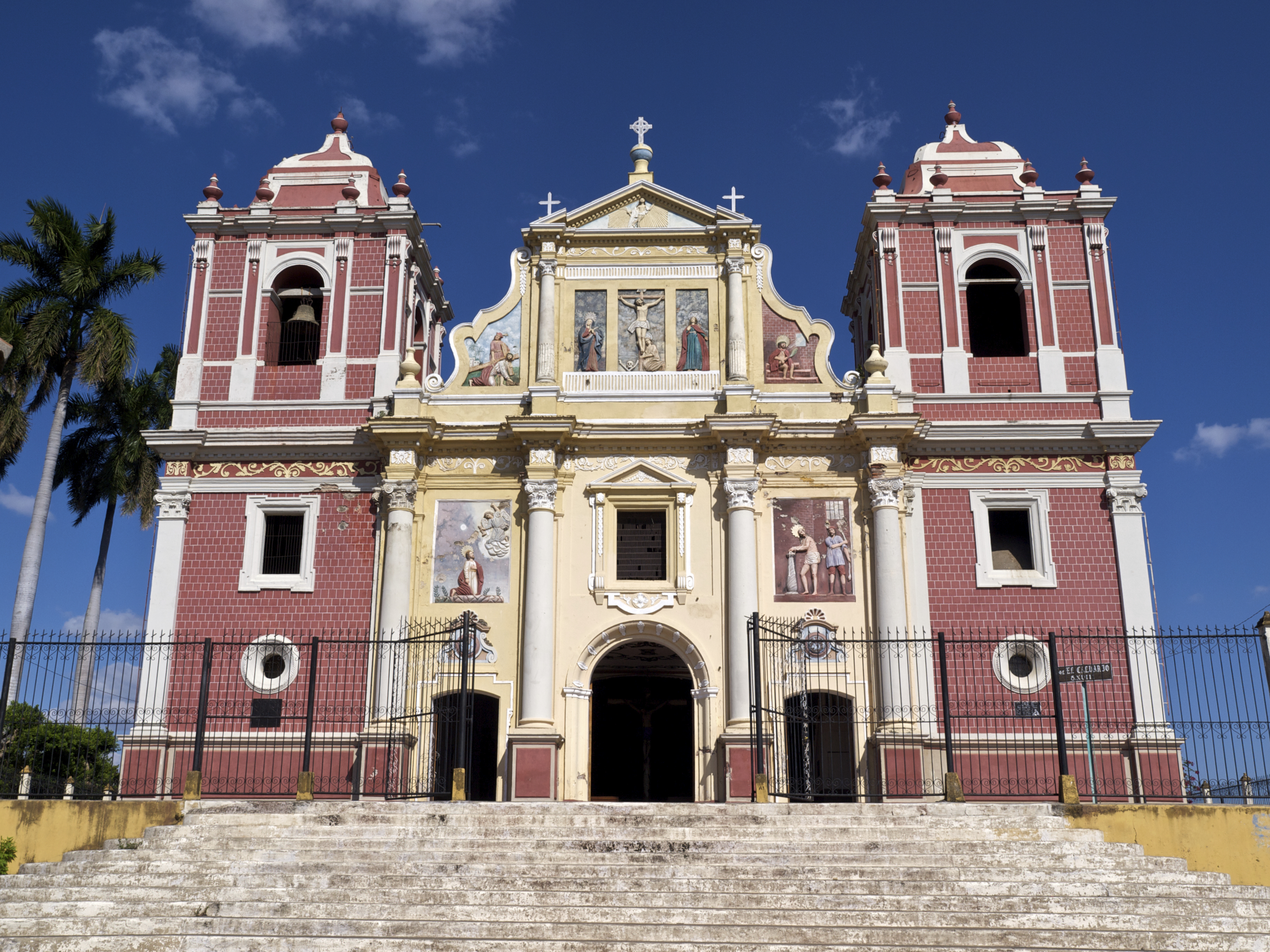 Nicaragua has stunning buildings like Iglesia El Calvario in Leon