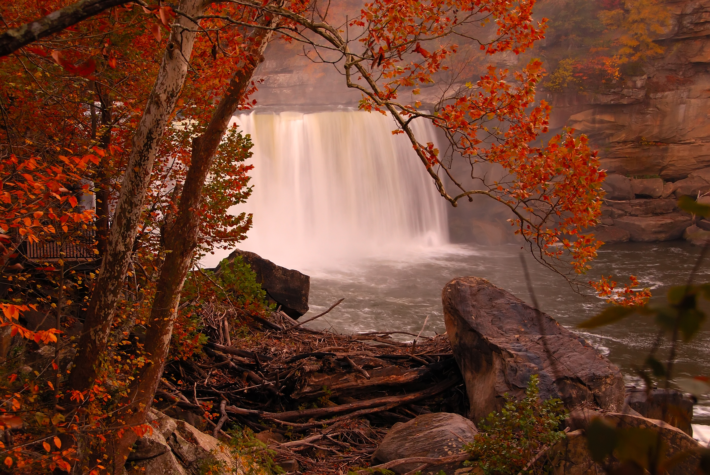 Niagara of the South: The Cumberland Falls in Kentucky
