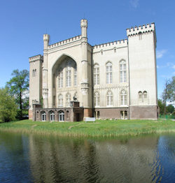 Use the Poznań City Card for discounts on attractions